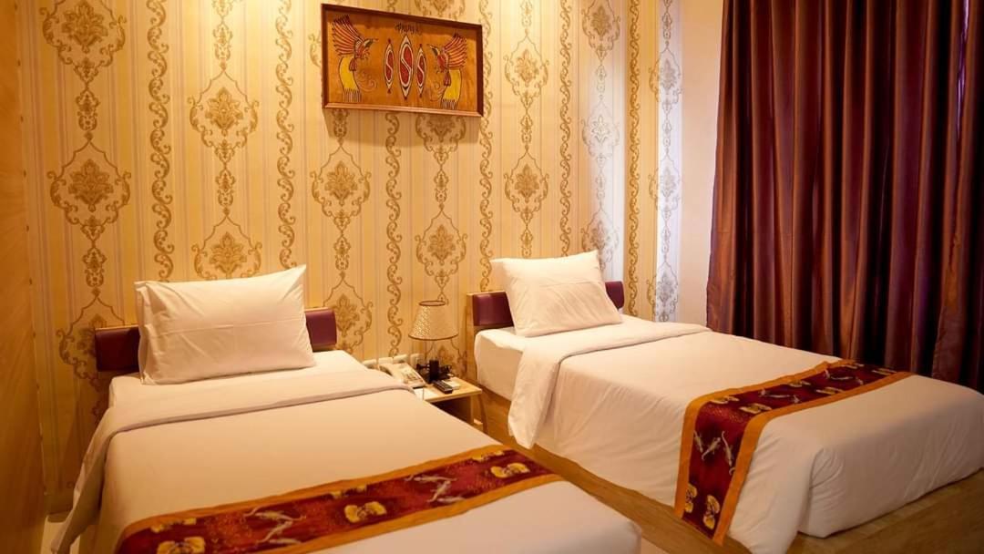 Elohim Hotel Sentani Jayapura Exterior photo